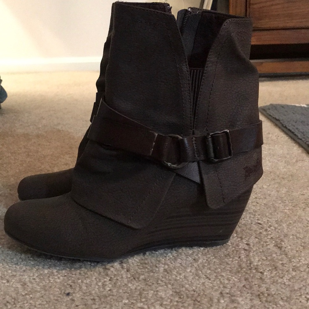Brand new, never worn!! Blowfish wedge booties